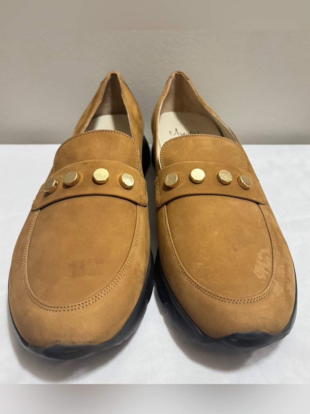 Amalfi by Rangoni Italy Suede Studded Loafers Slip On Shoes Brown Tan Size 9.5